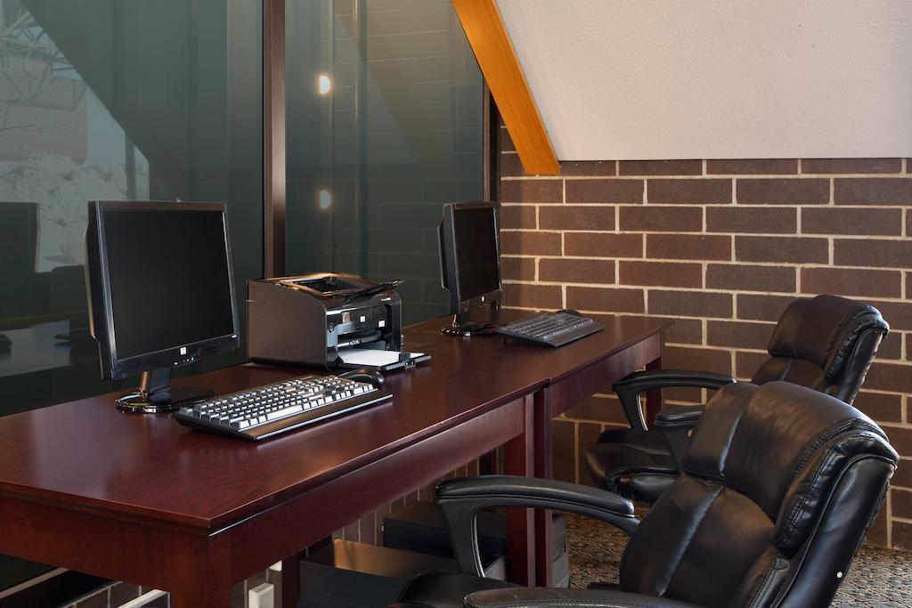 Best Western Plus Executive Residency Waterloo & Cedar Falls Ngoại thất bức ảnh